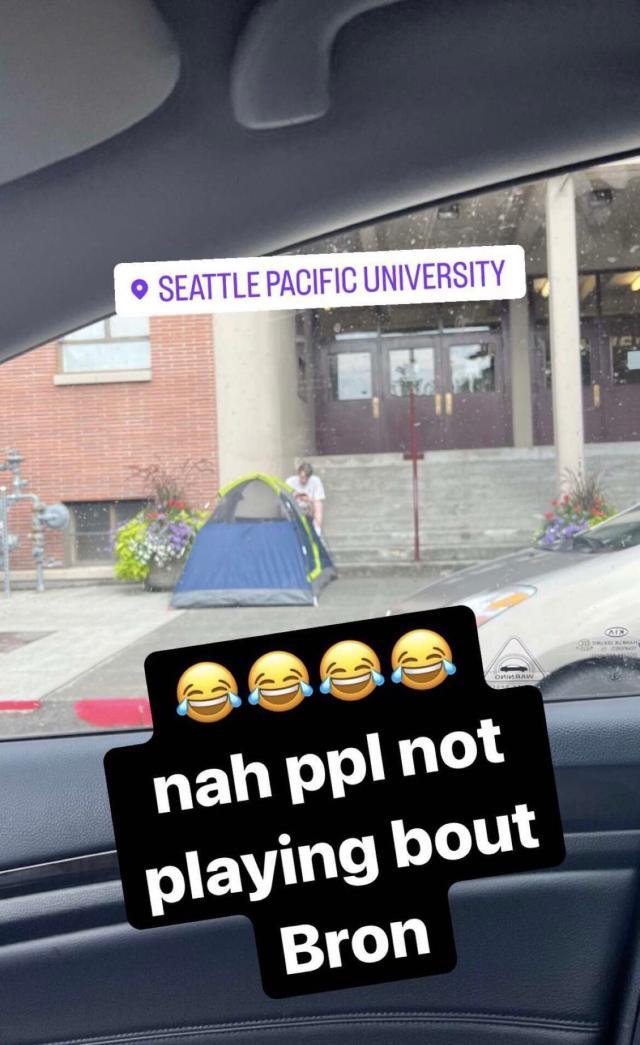 1661054662248054337.jpg FakgN9DXoAEisN5.jpg